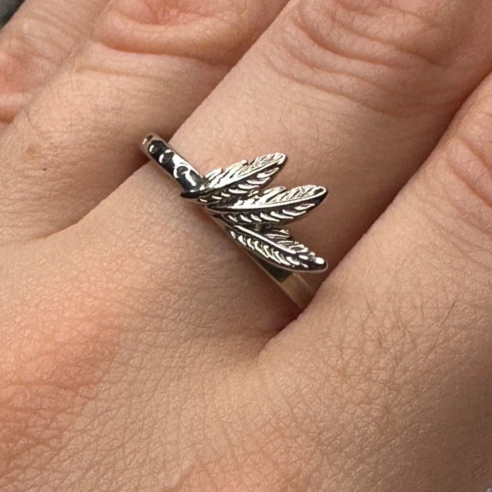 Silver Color Feather Ring Size 8.5?